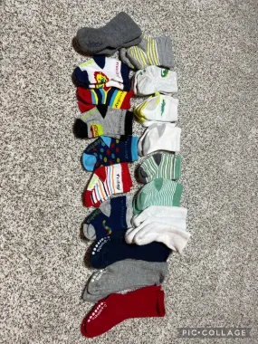 0-6m - 18 pair of socks - size Socks & Tights