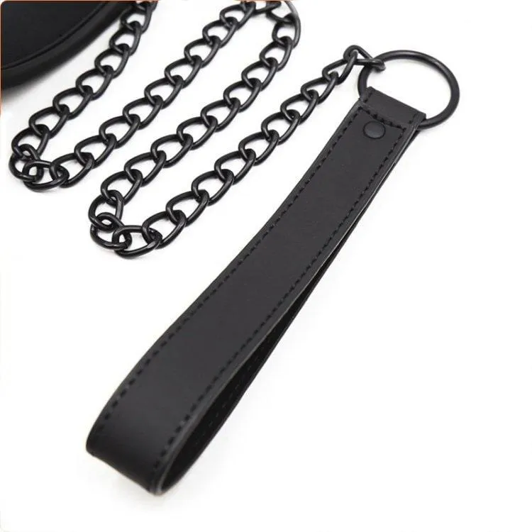 1717MQ      Film Noir Blackout Lined Bondage Collar with Leash Set