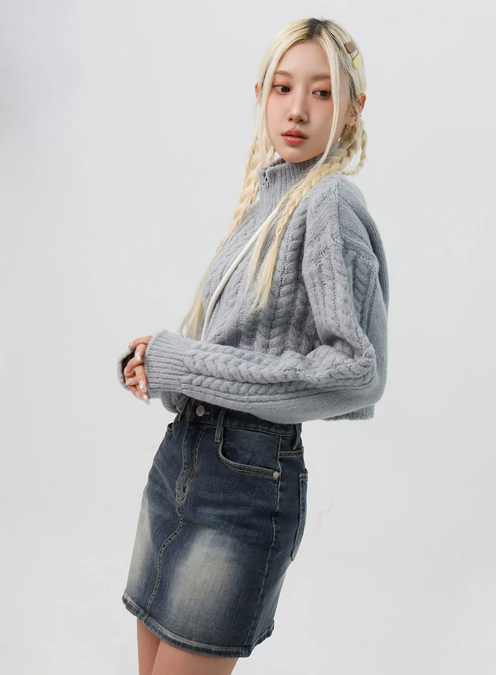 Cable Knit Zip-Up Sweater IS311