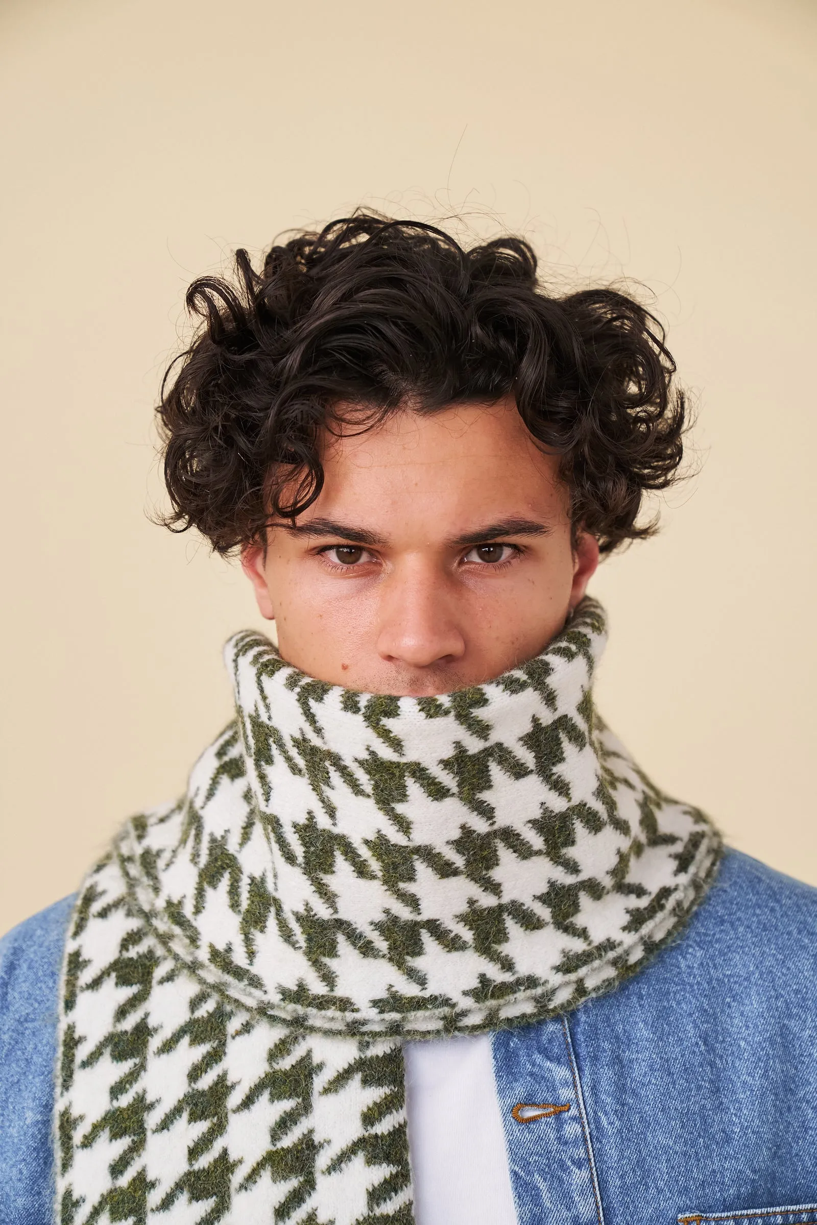 DOGTOOTH ALPACA OVERSIZED SCARF - MOSS