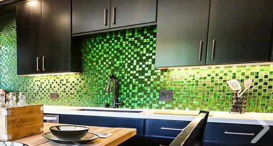 Emerald Green Foil And Frosted Square Mosaic Tile