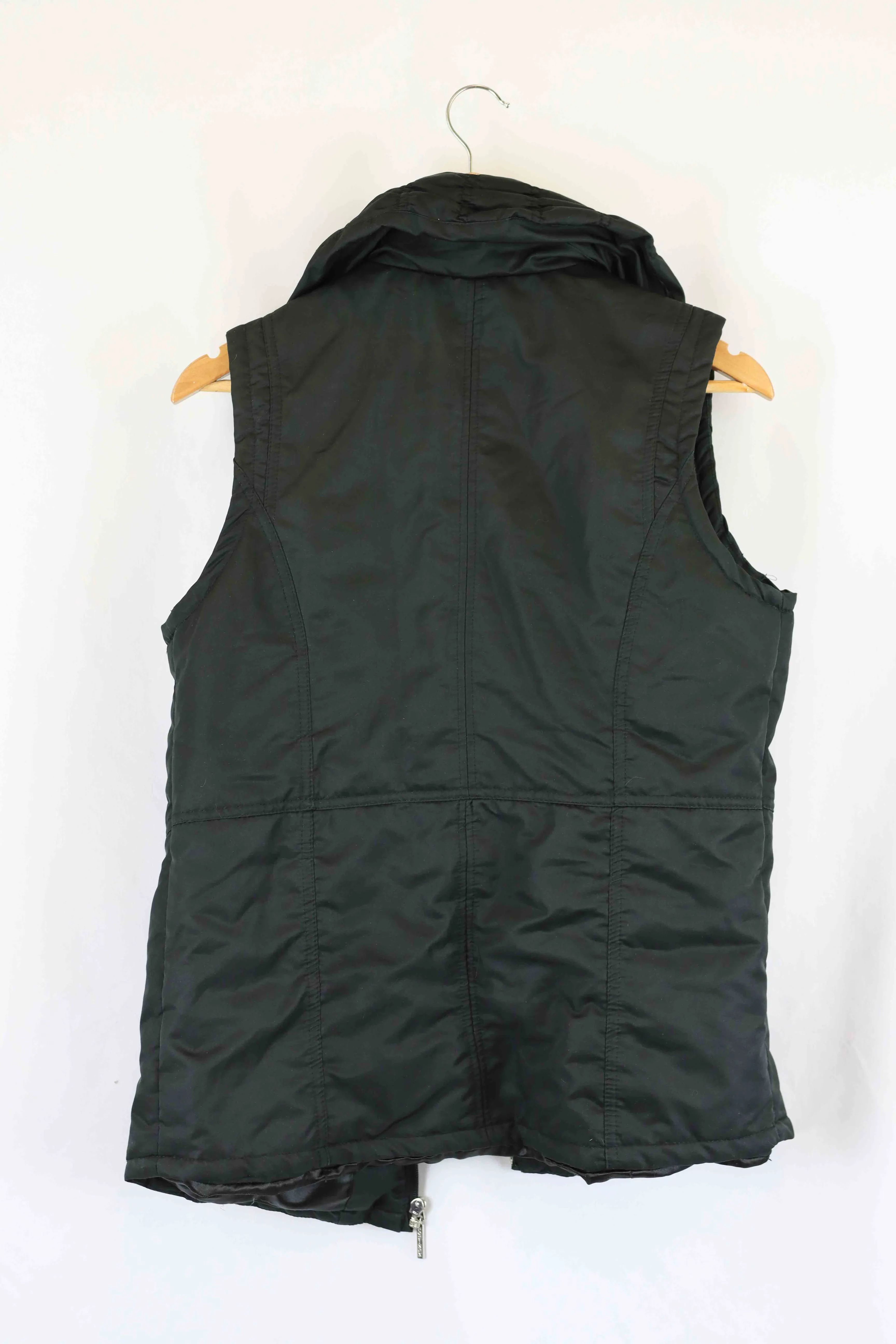 Equinox Black Vest 10