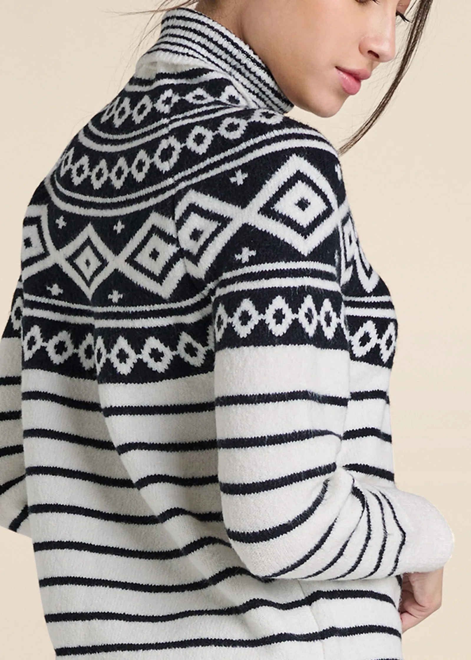 Fair Isle Turtleneck Sweater - White & Black