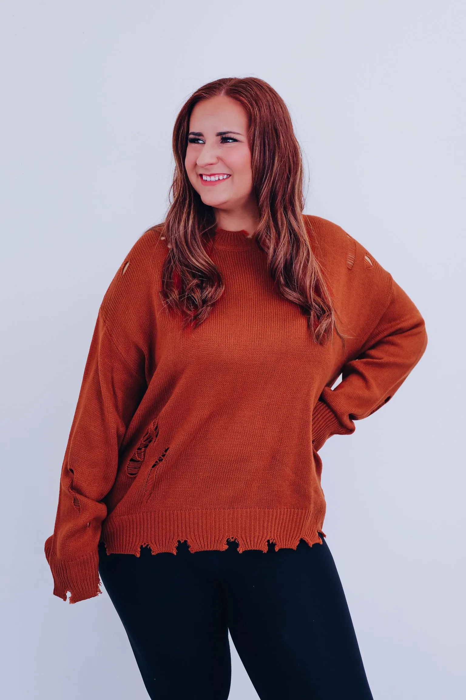 Finley Frayed Round Neck Sweater - Rust