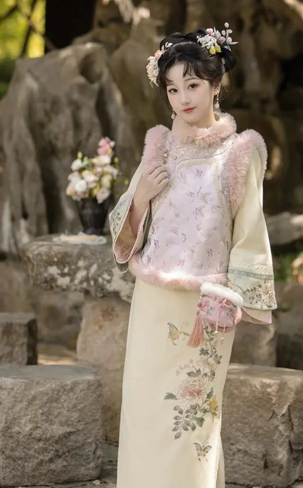 Imperial Princess Cheongsam, Winter Jubilee (Preorder)