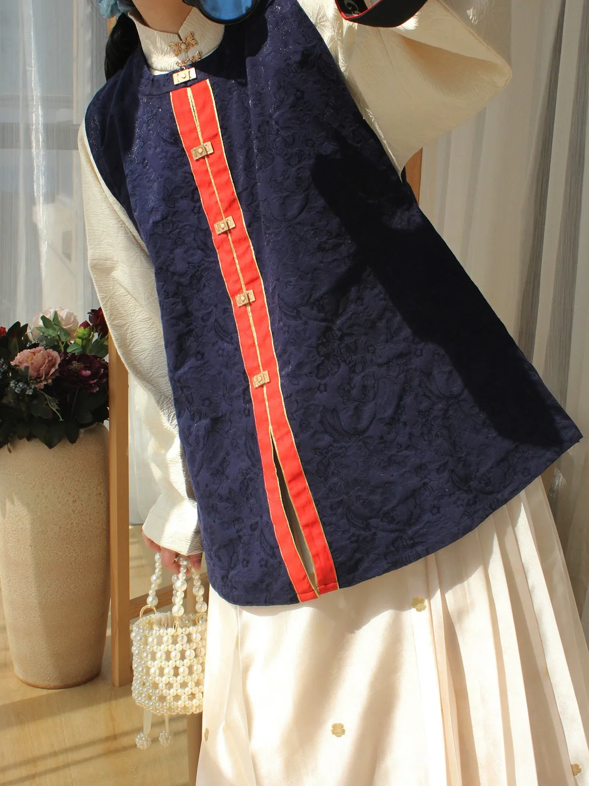 Ming Zhong 明中 Middle Ming Restoration Duan Bijia Short Navy Vest