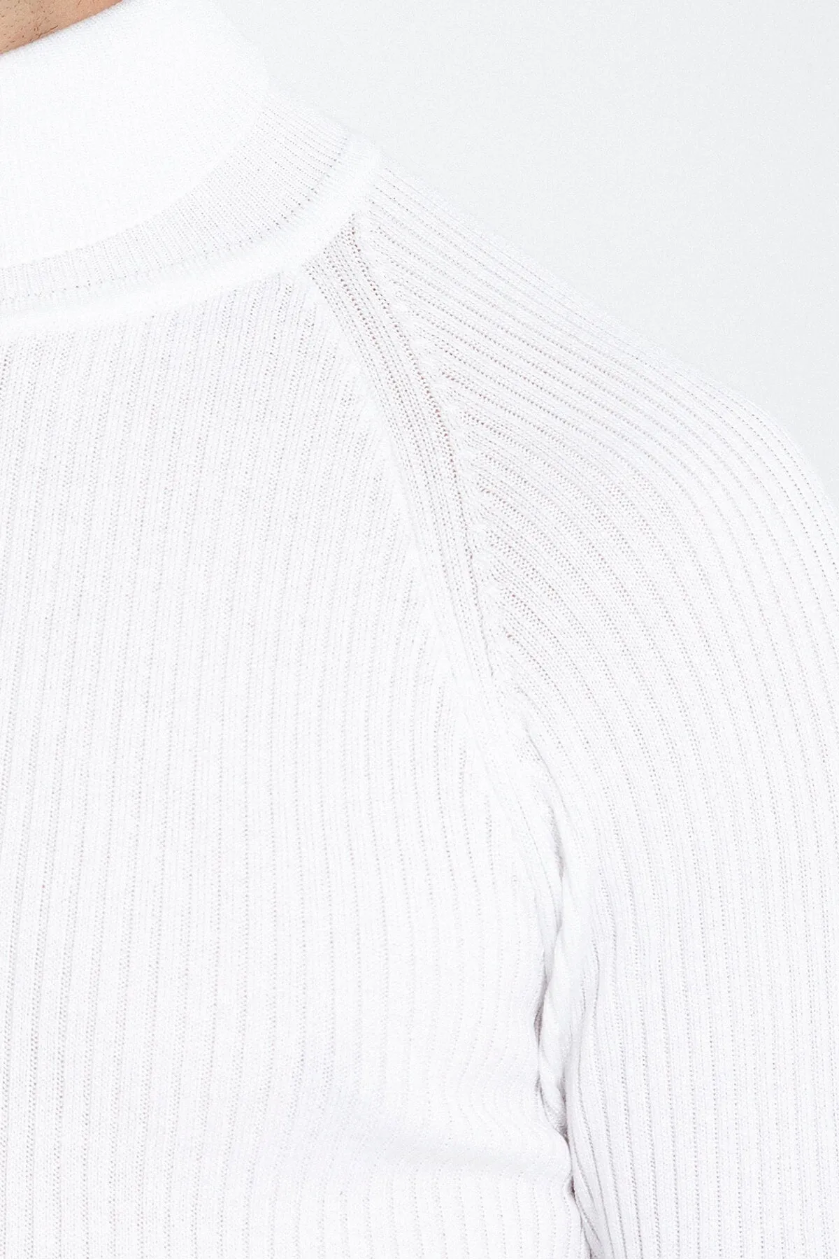 Slim Fit Ecru Turtleneck Sweater