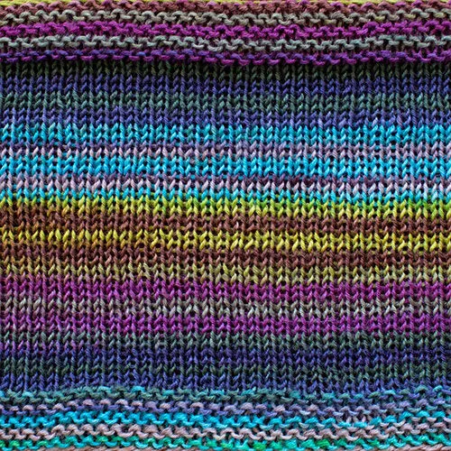 Uneek Chevron Scarf Kit (Urth Yarns) Online Only